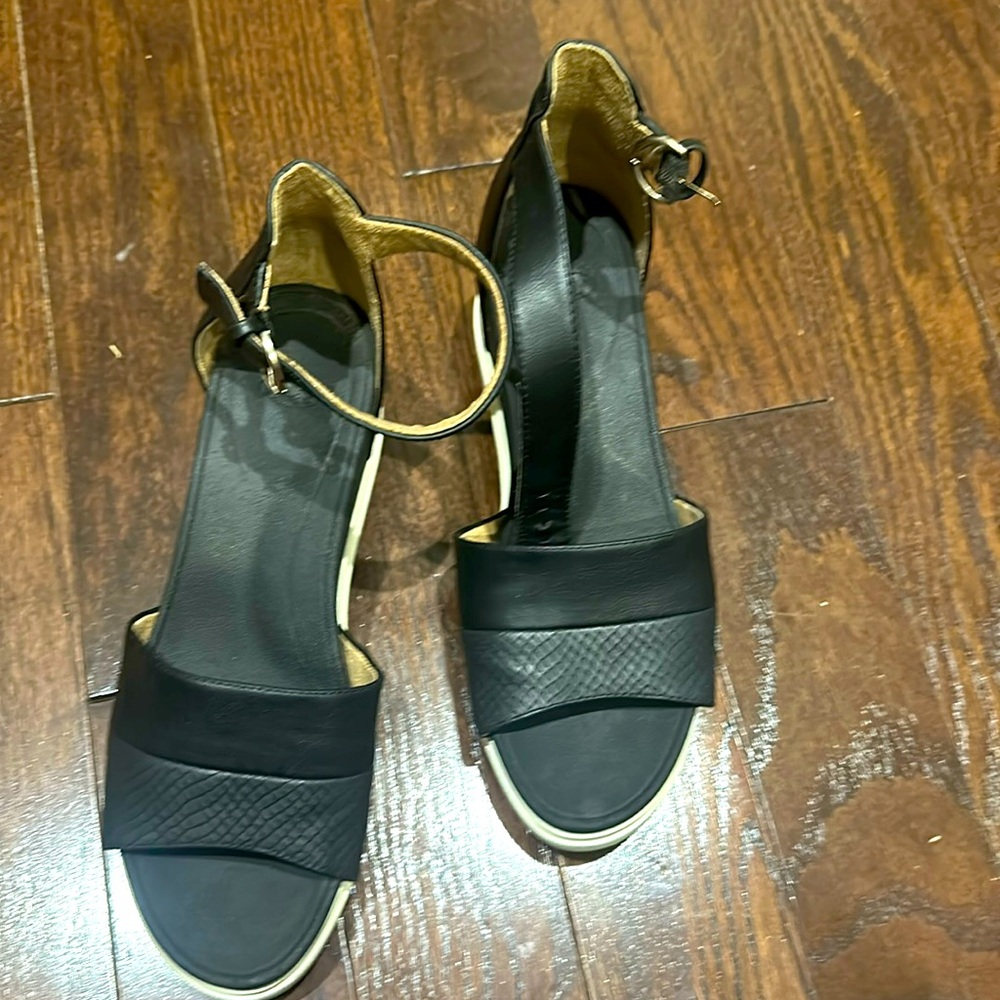 Dr Sholl s sandals